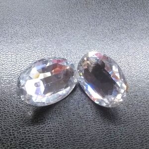 Vintage Rare Clear Crystal Clip On Earrings